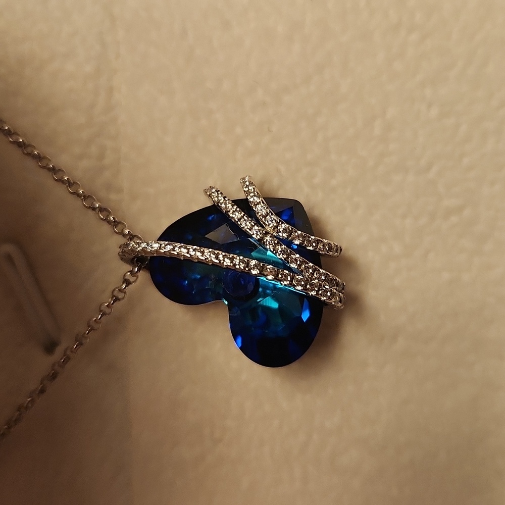 NWOT sterling silver heart necklace